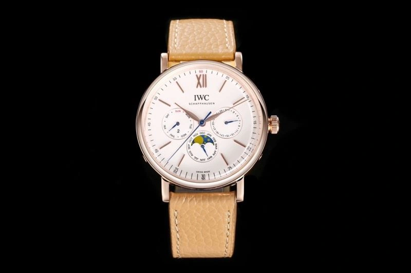 Sporty IWC Watches 185313