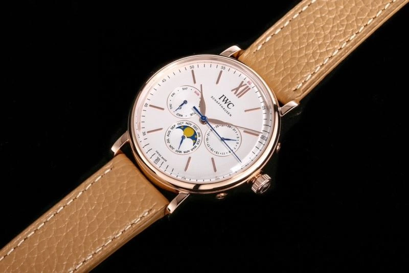 Sporty IWC Watches 185313