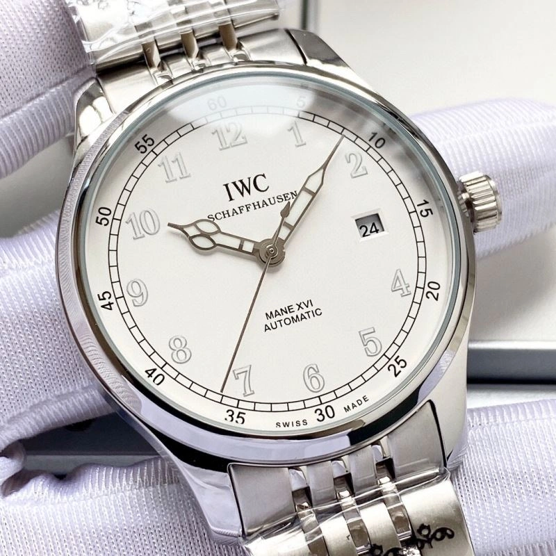 Versatile IWC Watches 185077