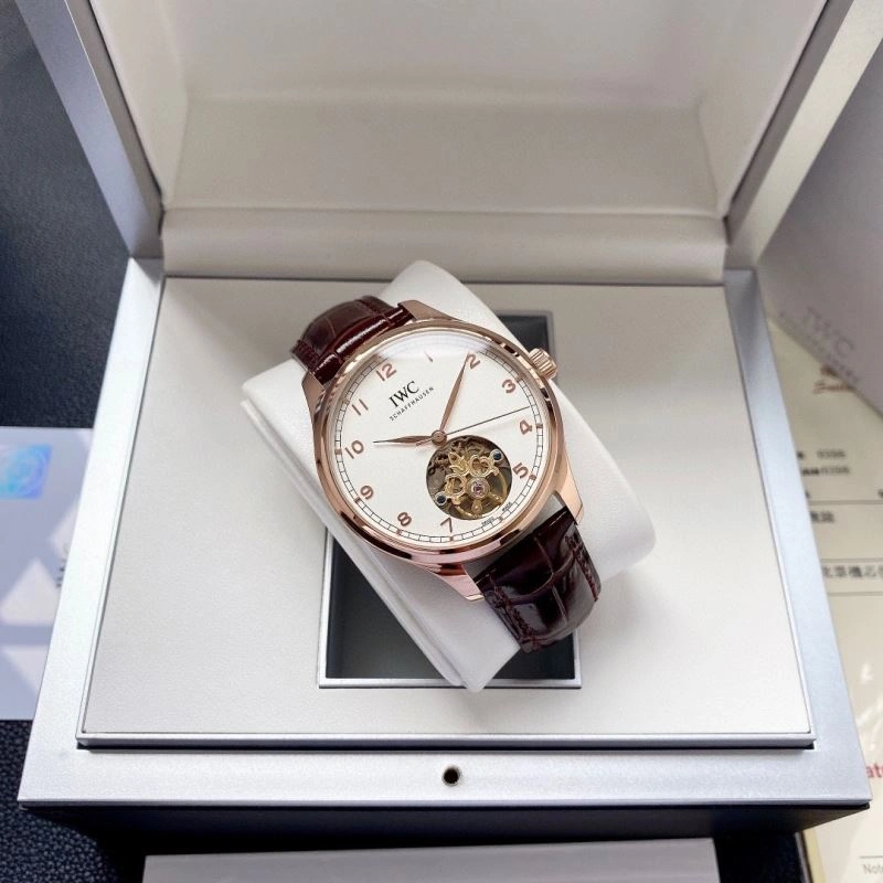 IWC Watches WellDesigned 185037