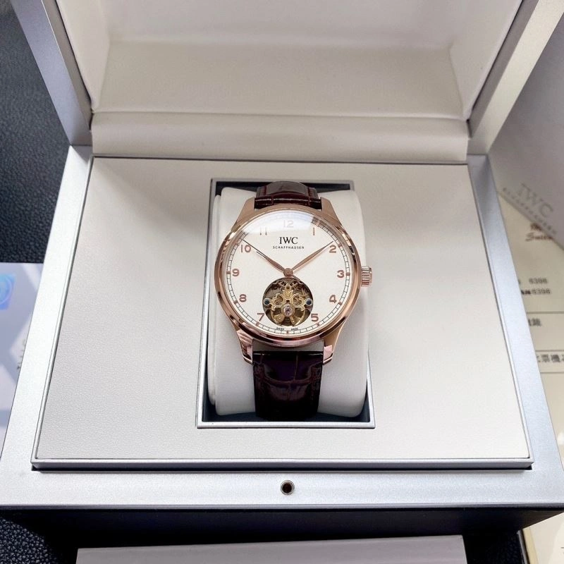 IWC Watches WellDesigned 185037