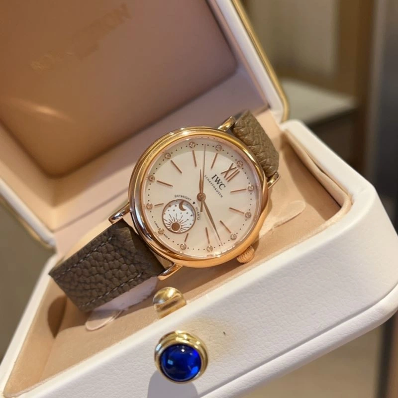 IWC Watches ZipUp 184805