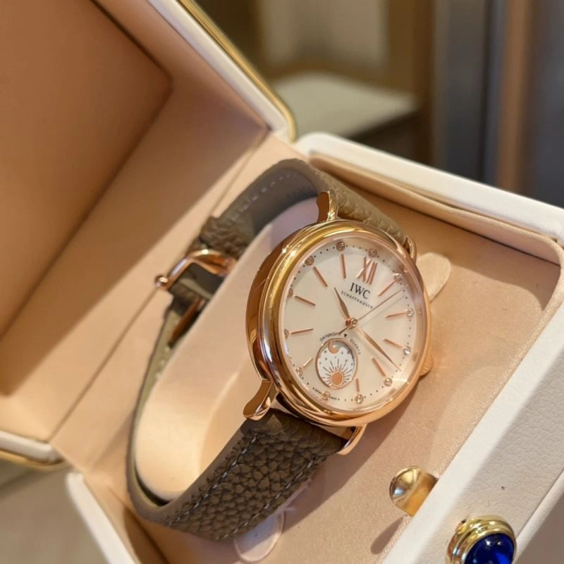 IWC Watches ZipUp 184805