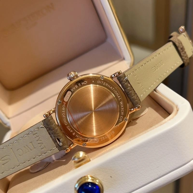 IWC Watches ZipUp 184805