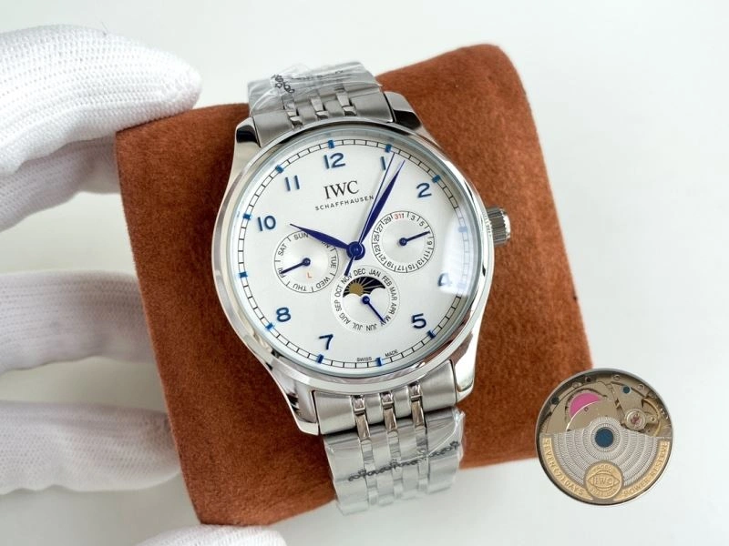 Snug IWC Watches 184770