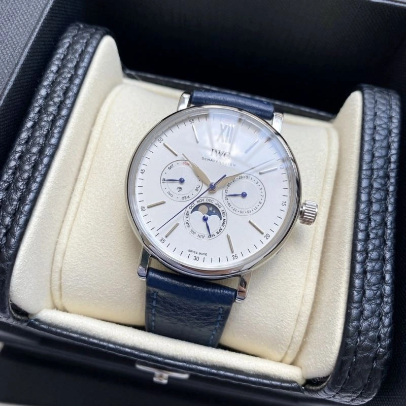 Versatile IWC Watches 184600
