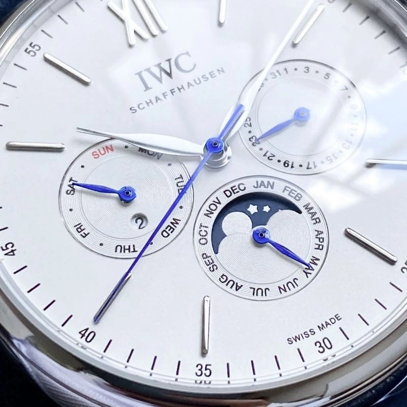 Versatile IWC Watches 184600