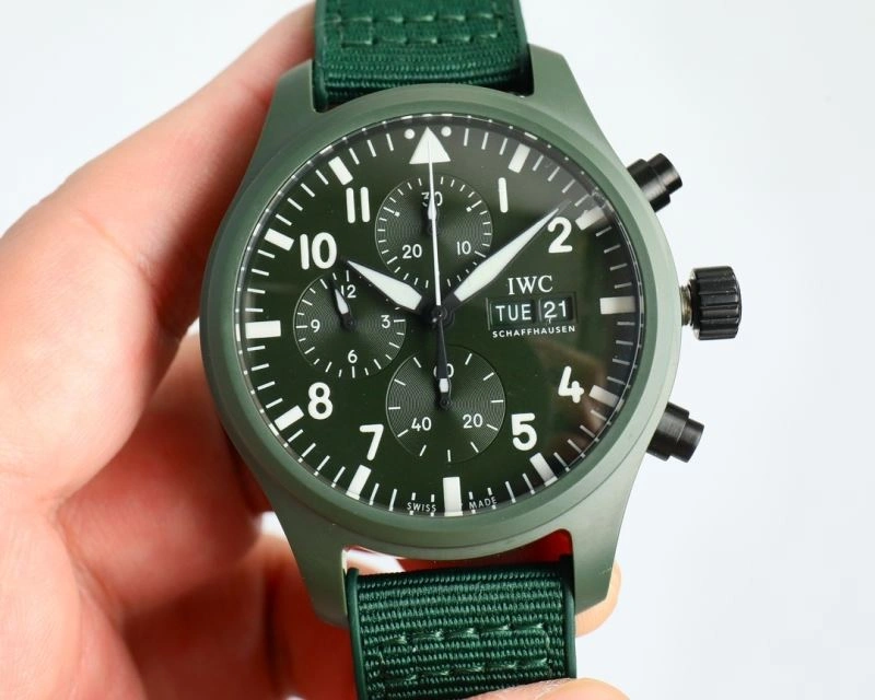 Snug IWC Watches 184537