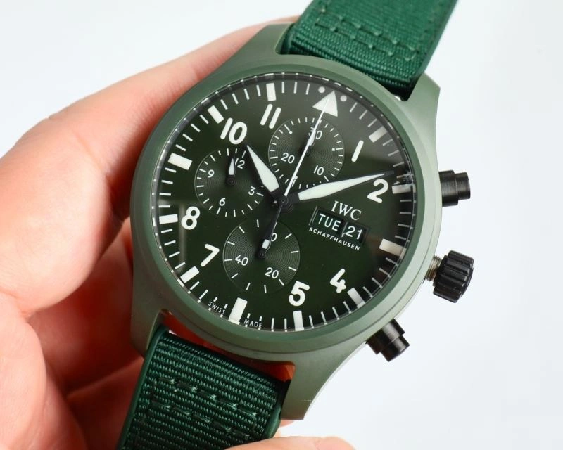 Snug IWC Watches 184537