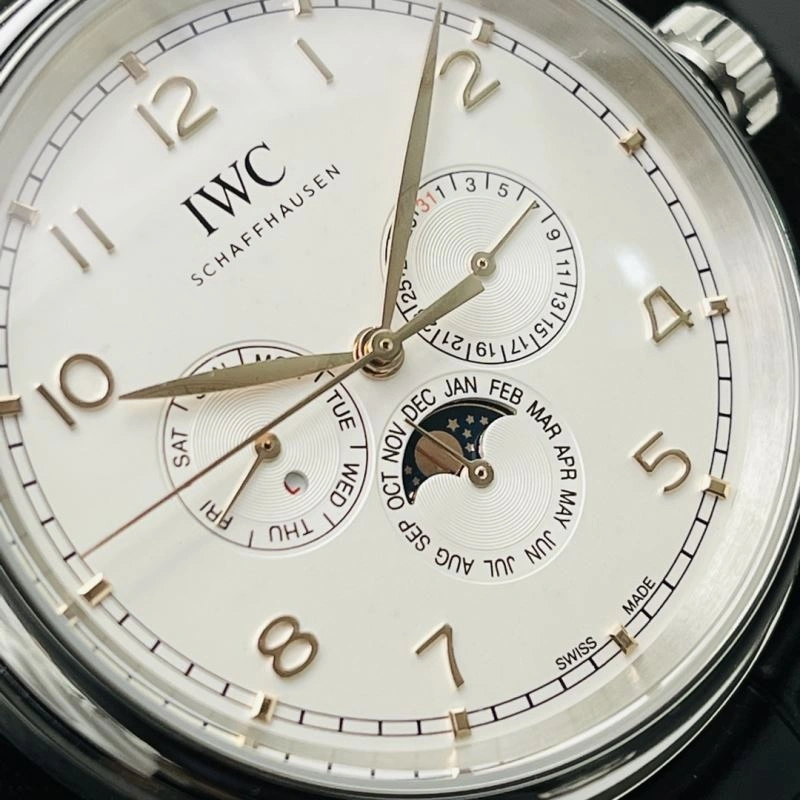 Sporty IWC Watches 184968