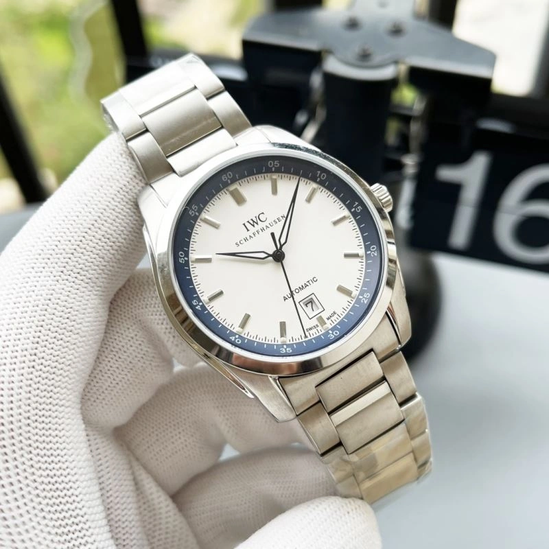 Snug IWC Watches 184956