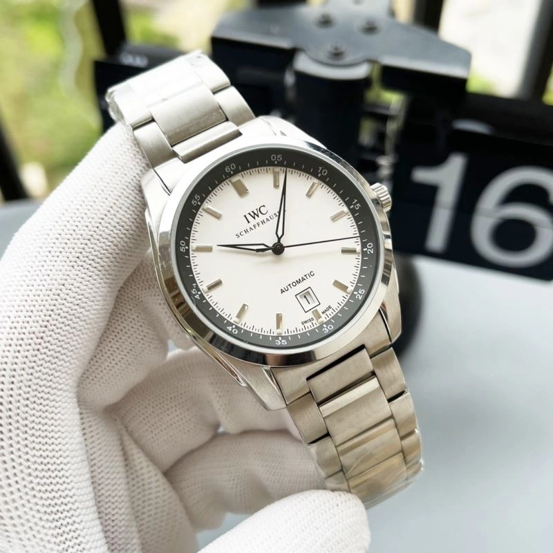 Snug IWC Watches 184956
