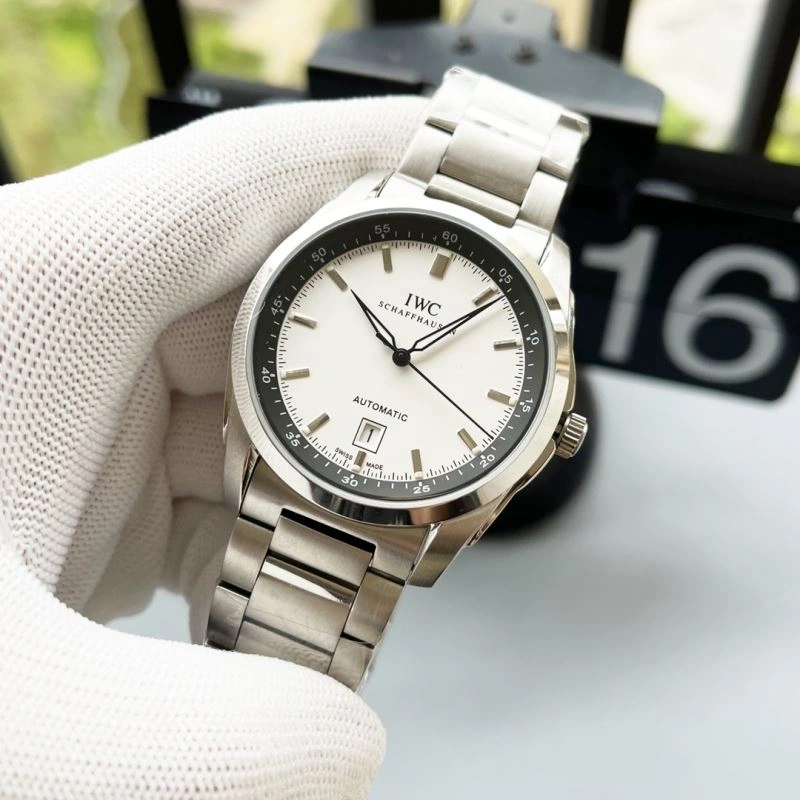 Snug IWC Watches 184956