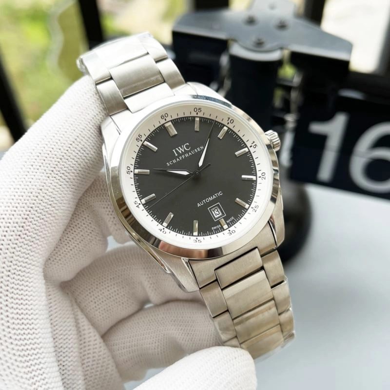 Snug IWC Watches 184956