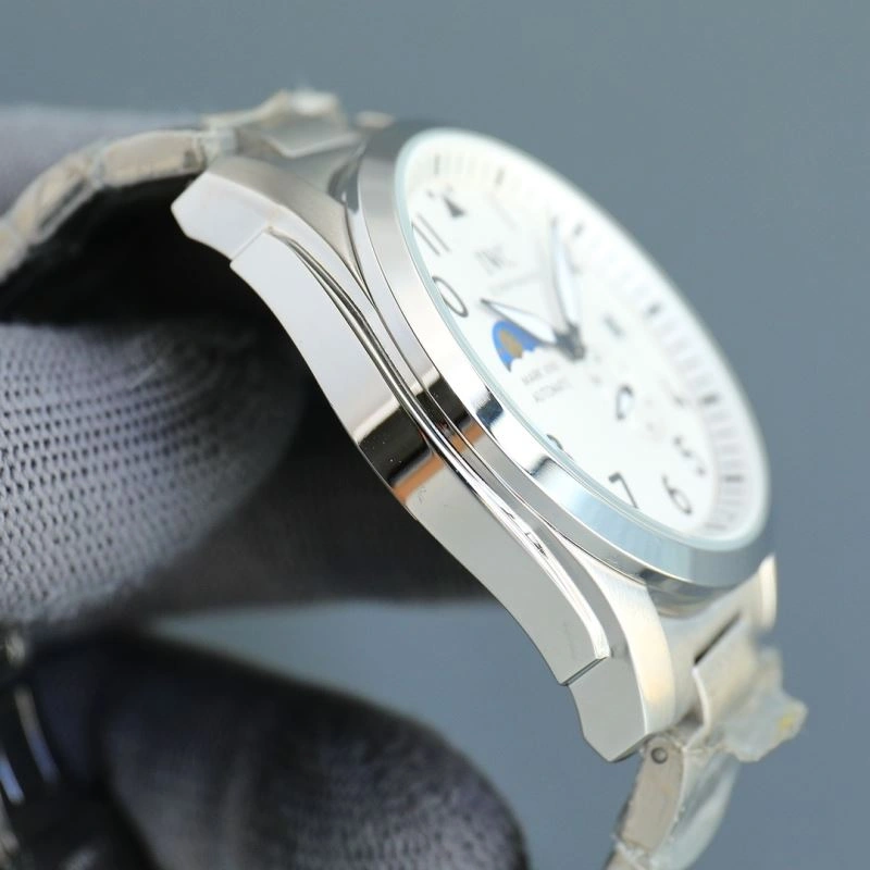 IWC Watches WellDesigned 184910
