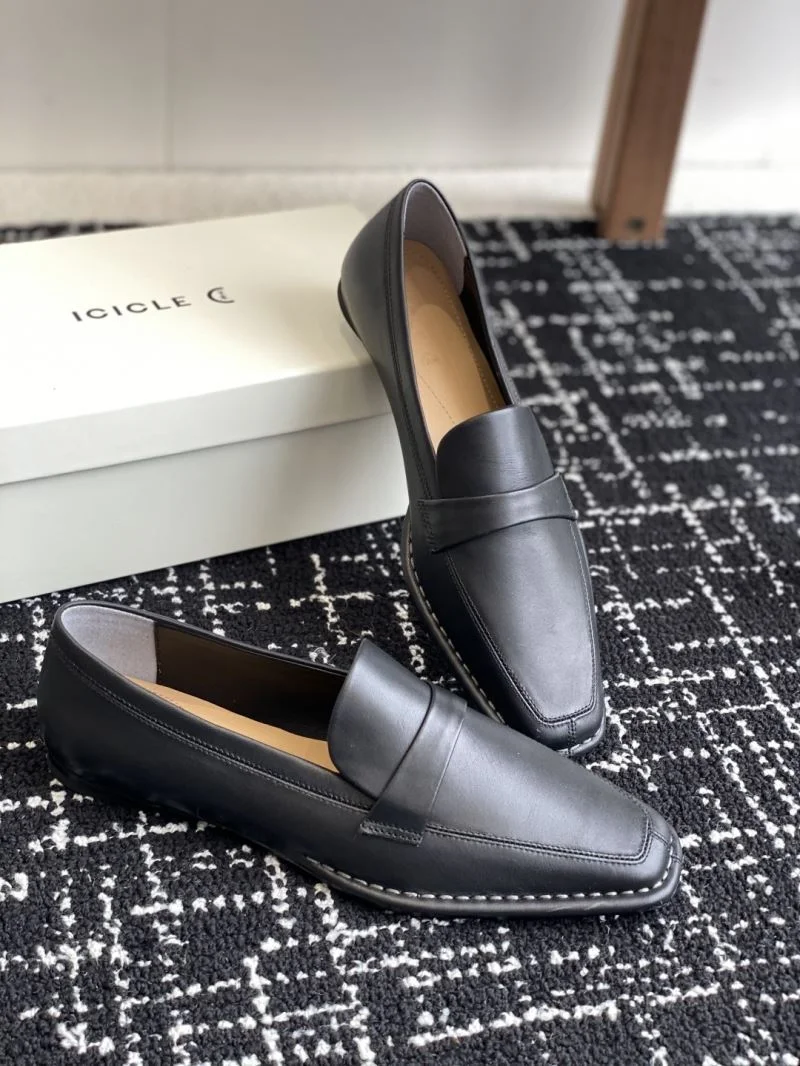Functional Icicle Shoes 6263