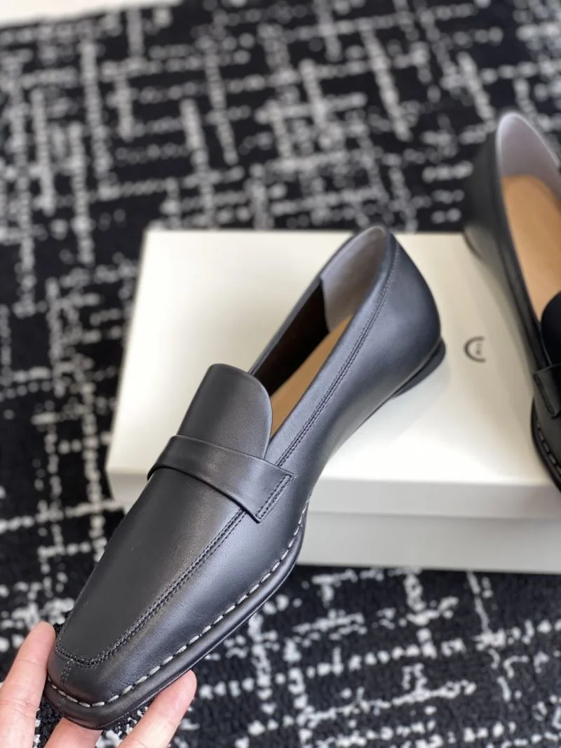 Functional Icicle Shoes 6263