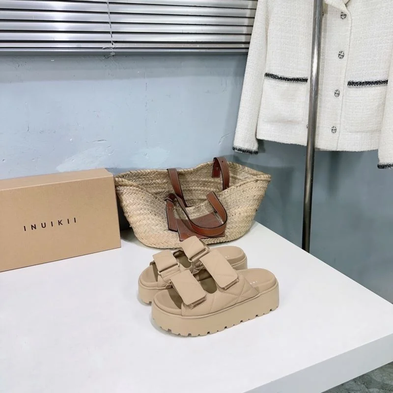 Flexible Inuikii Sandals 12282