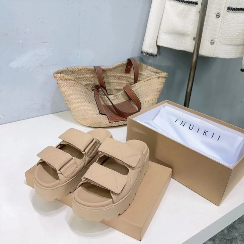 Flexible Inuikii Sandals 12282