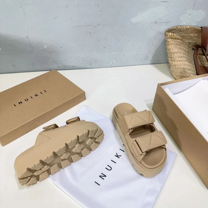 Flexible Inuikii Sandals 12282