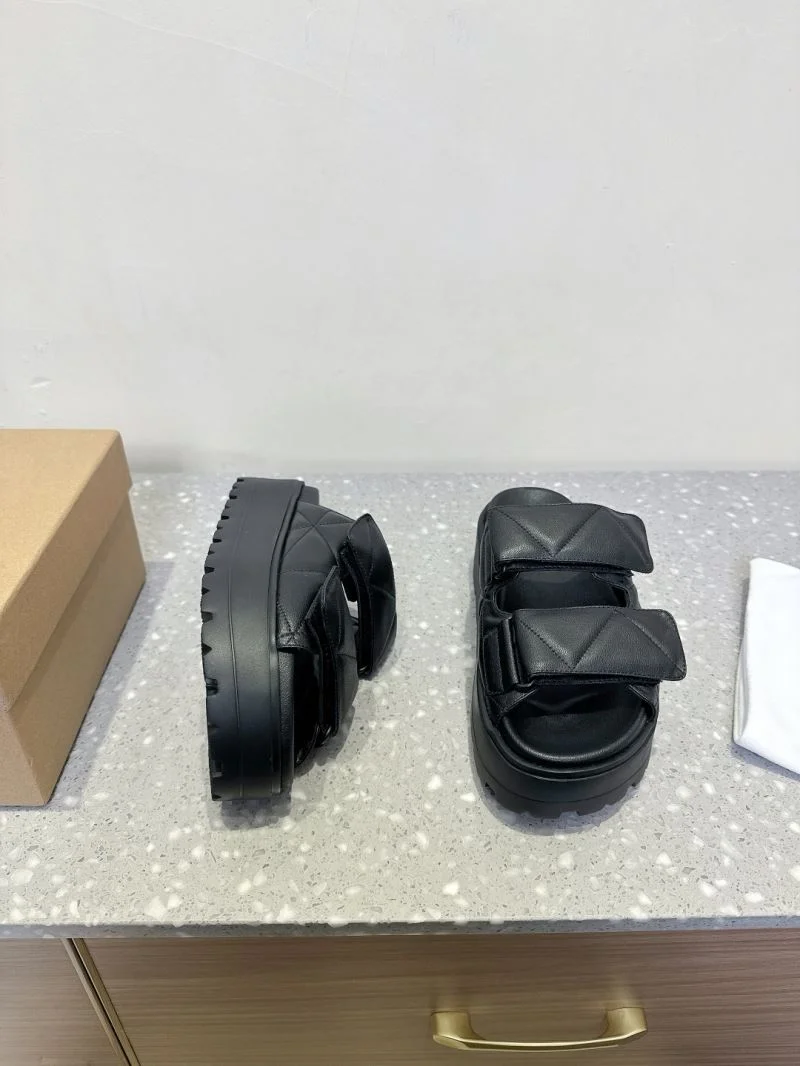 Inuikii Sandals SmoothTexture 9950