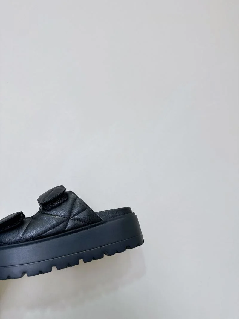 Inuikii Sandals SmoothTexture 9950