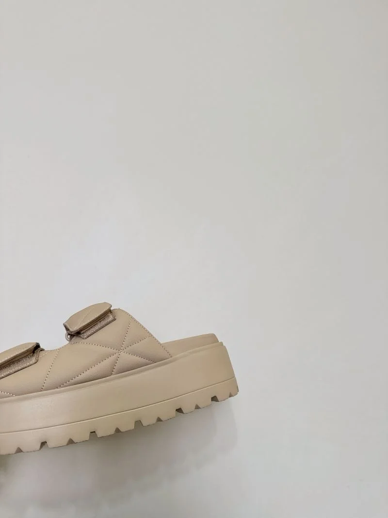 ZeroBulk Inuikii Sandals 9944