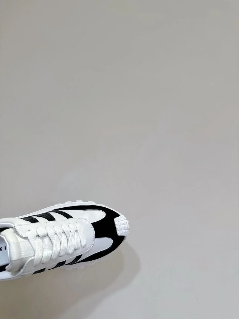 WellDesigned Inuikii Shoes 7965