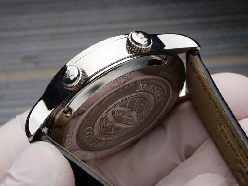 Sporty JAEGER-LECOULTRE Watches 186515