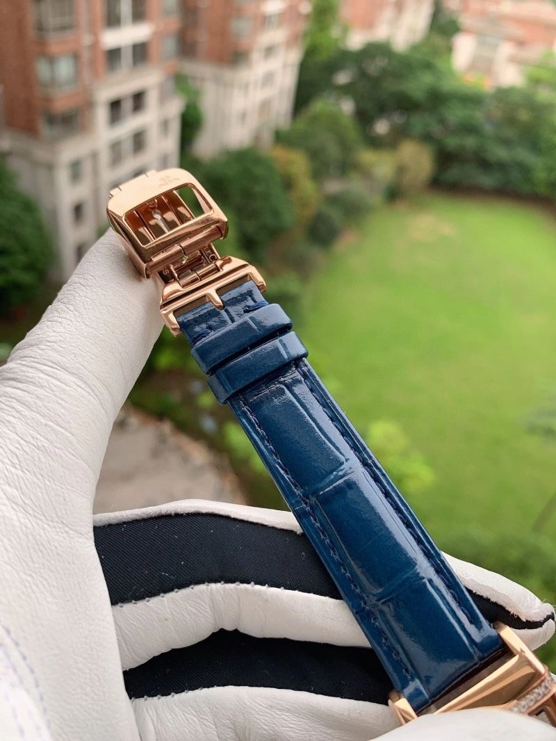 Minimalist JAEGER-LECOULTRE Watches 186468