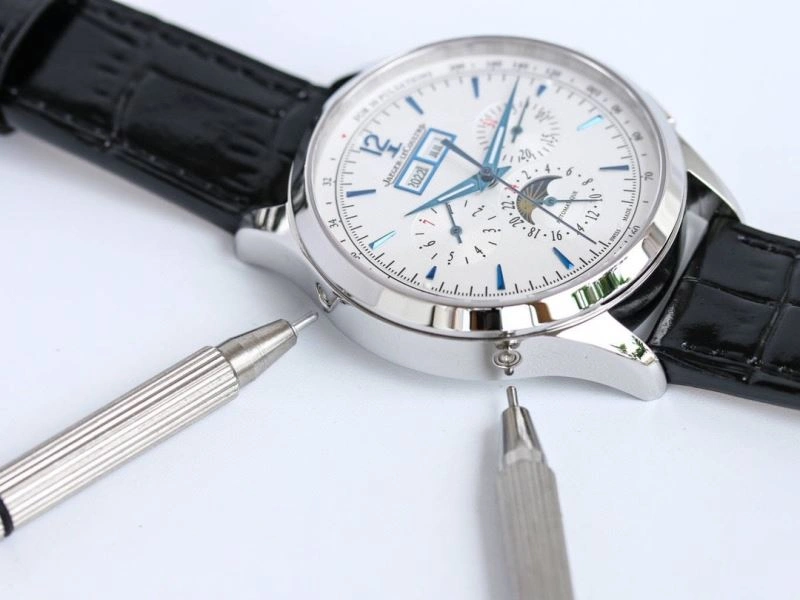 JAEGER-LECOULTRE Watches Versatile 186412