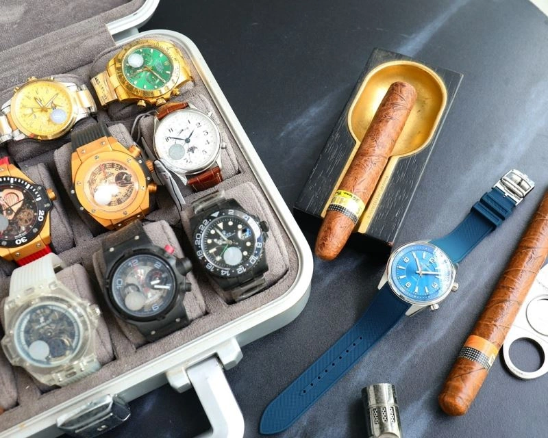 Sporty JAEGER-LECOULTRE Watches 186413