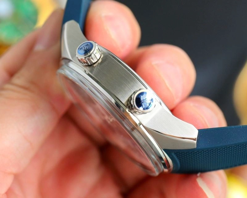 Sporty JAEGER-LECOULTRE Watches 186413