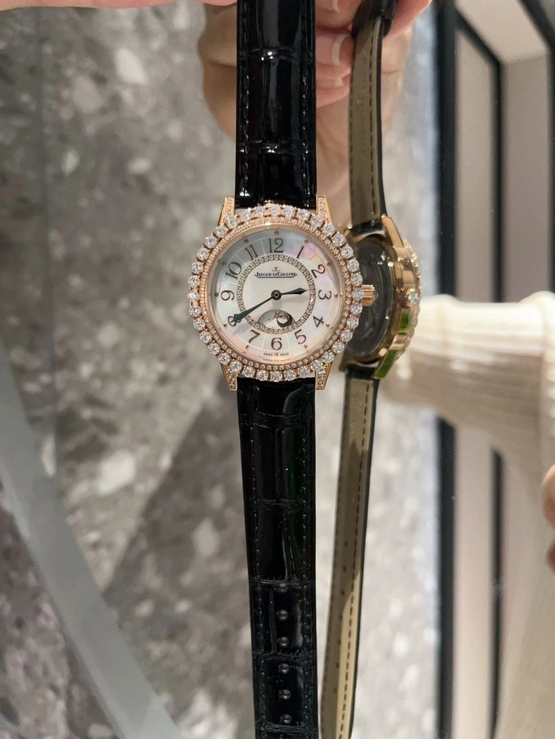 Sleek JAEGER-LECOULTRE Watches 186364