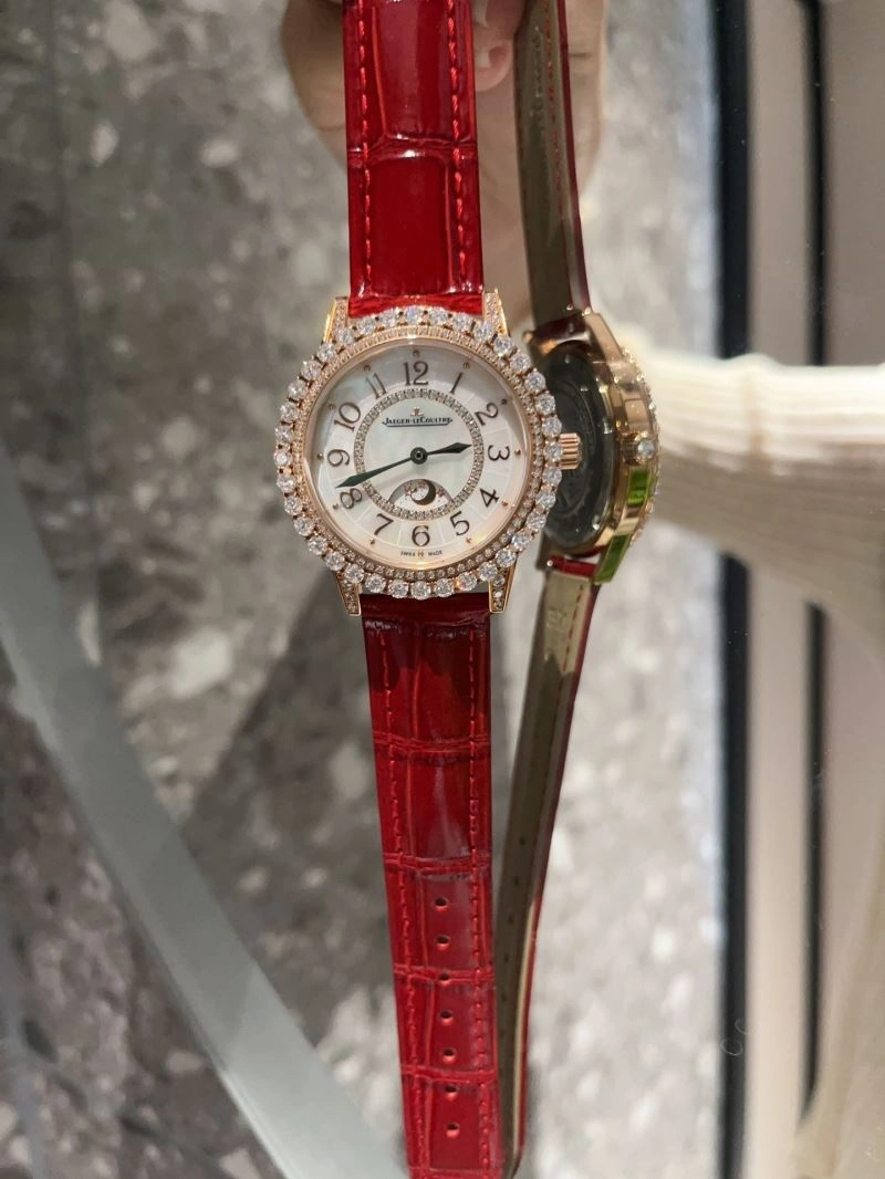 Sleek JAEGER-LECOULTRE Watches 186364