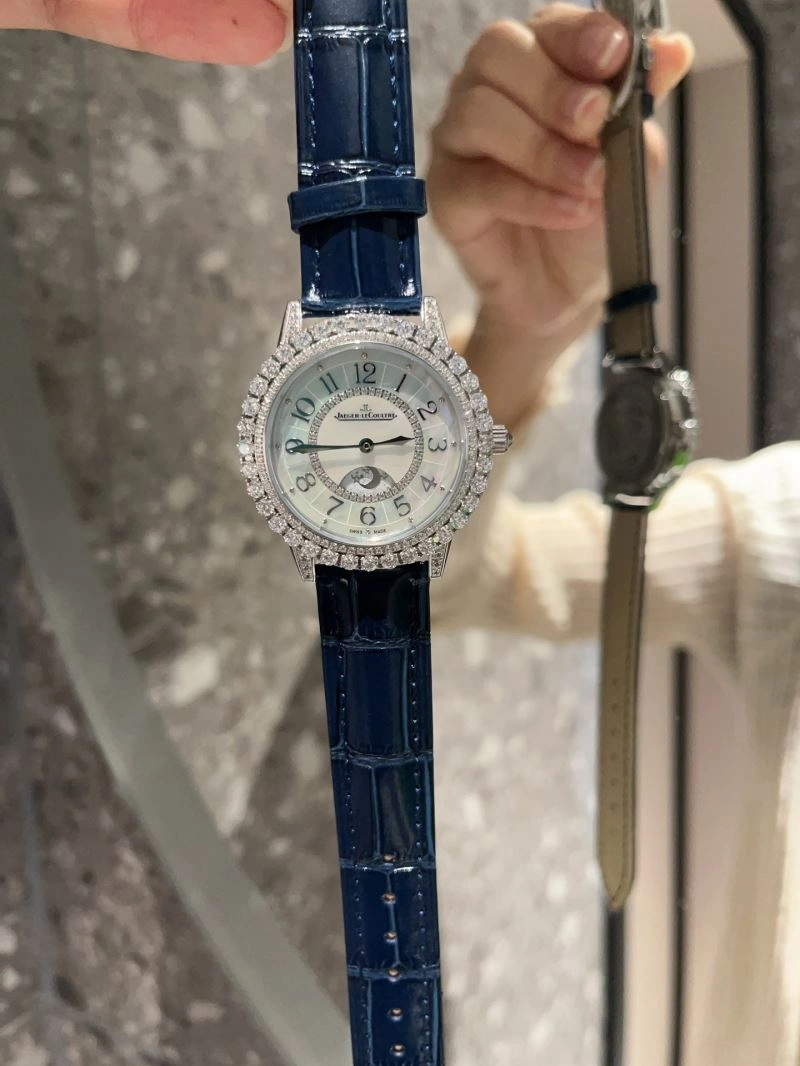 Sleek JAEGER-LECOULTRE Watches 186364