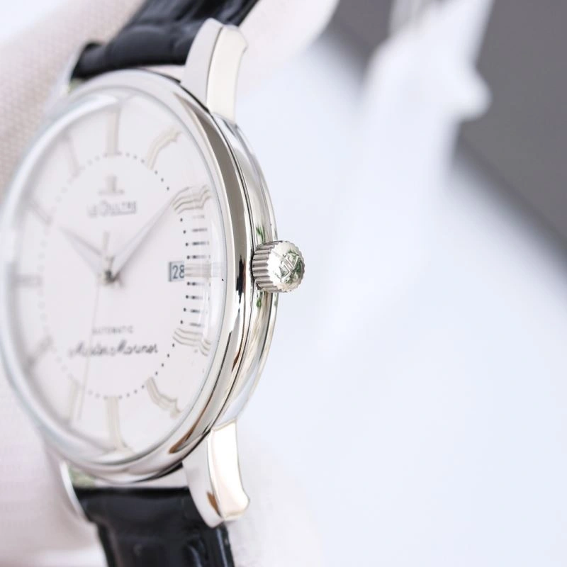 Vibrant JAEGER-LECOULTRE Watches 186336