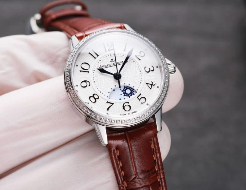 Popular JAEGER-LECOULTRE Watches 186317