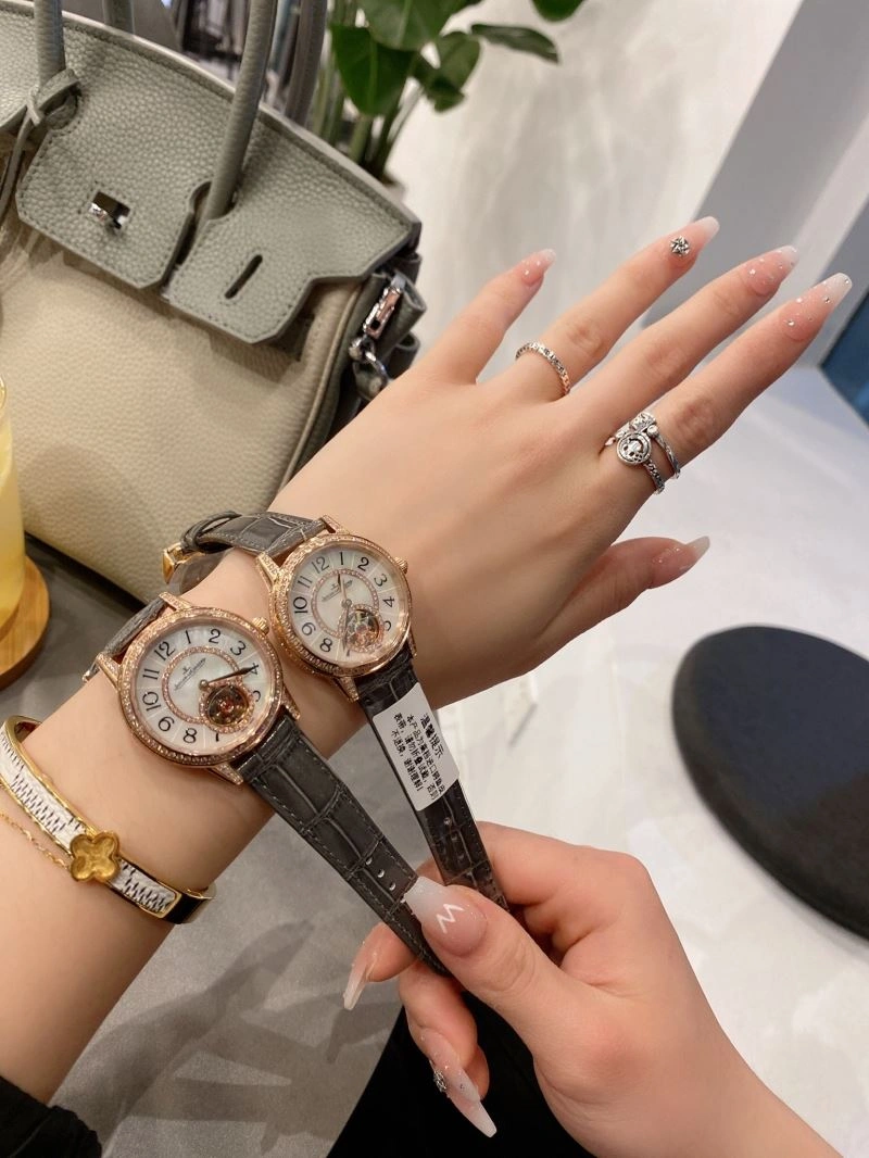 Popular JAEGER-LECOULTRE Watches 186169