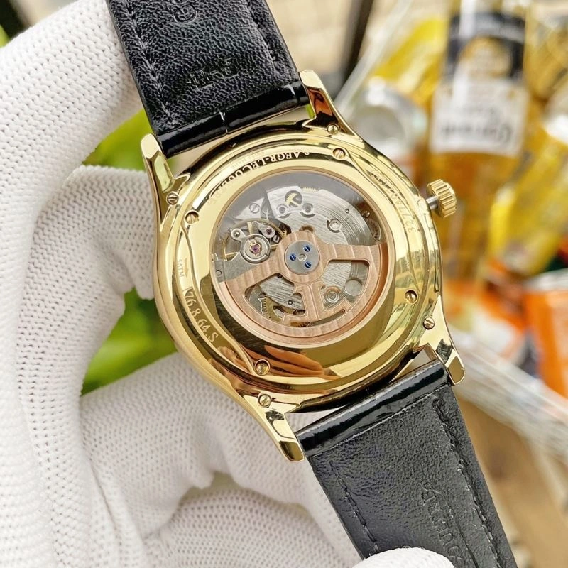 JAEGER-LECOULTRE Watches Upgraded 186179
