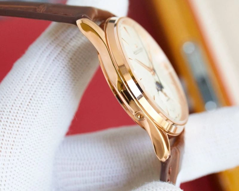 Snug JAEGER-LECOULTRE Watches 186153