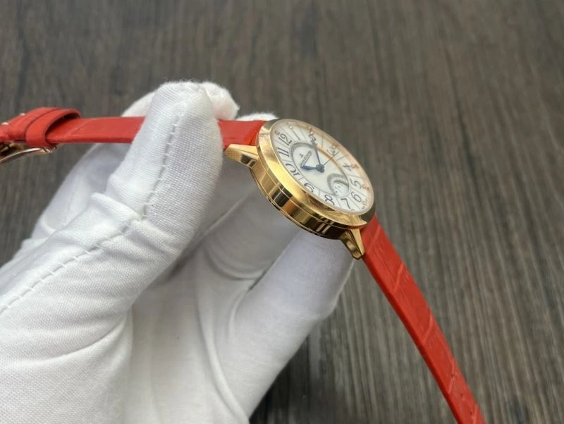 JAEGER-LECOULTRE Watches Versatile 185851