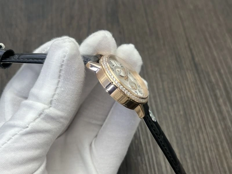 Popular JAEGER-LECOULTRE Watches 185842