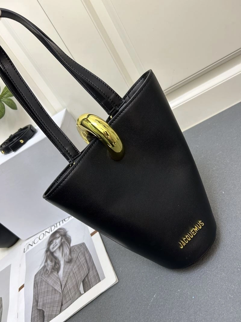Jacquemus Bucket Bags Resilient 83945