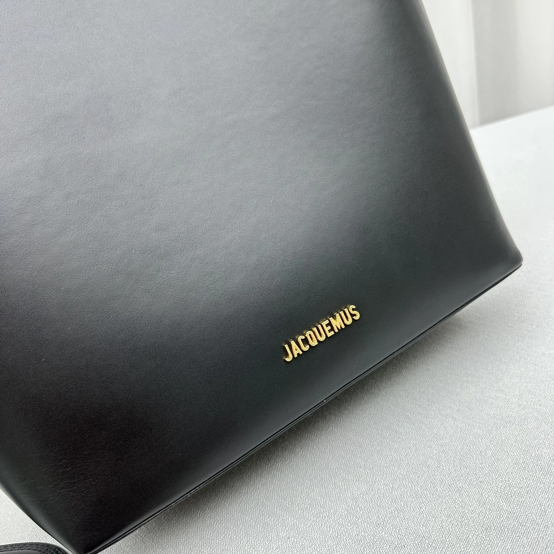 Classic Jacquemus Bucket Bags 69663