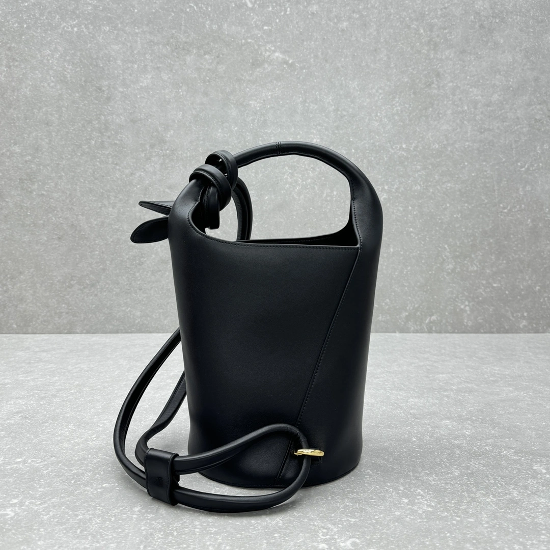 Jacquemus Bucket Bags MultiPurpose 69613
