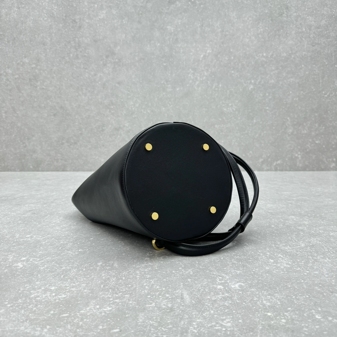 Jacquemus Bucket Bags MultiPurpose 69613