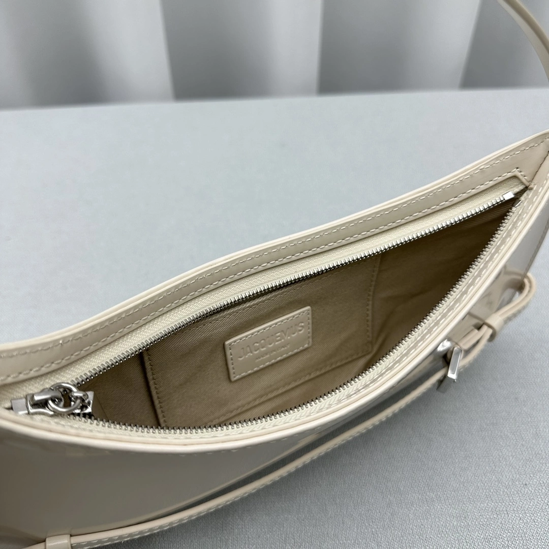 Jacquemus Satchel Bags MoistureWicking 69606