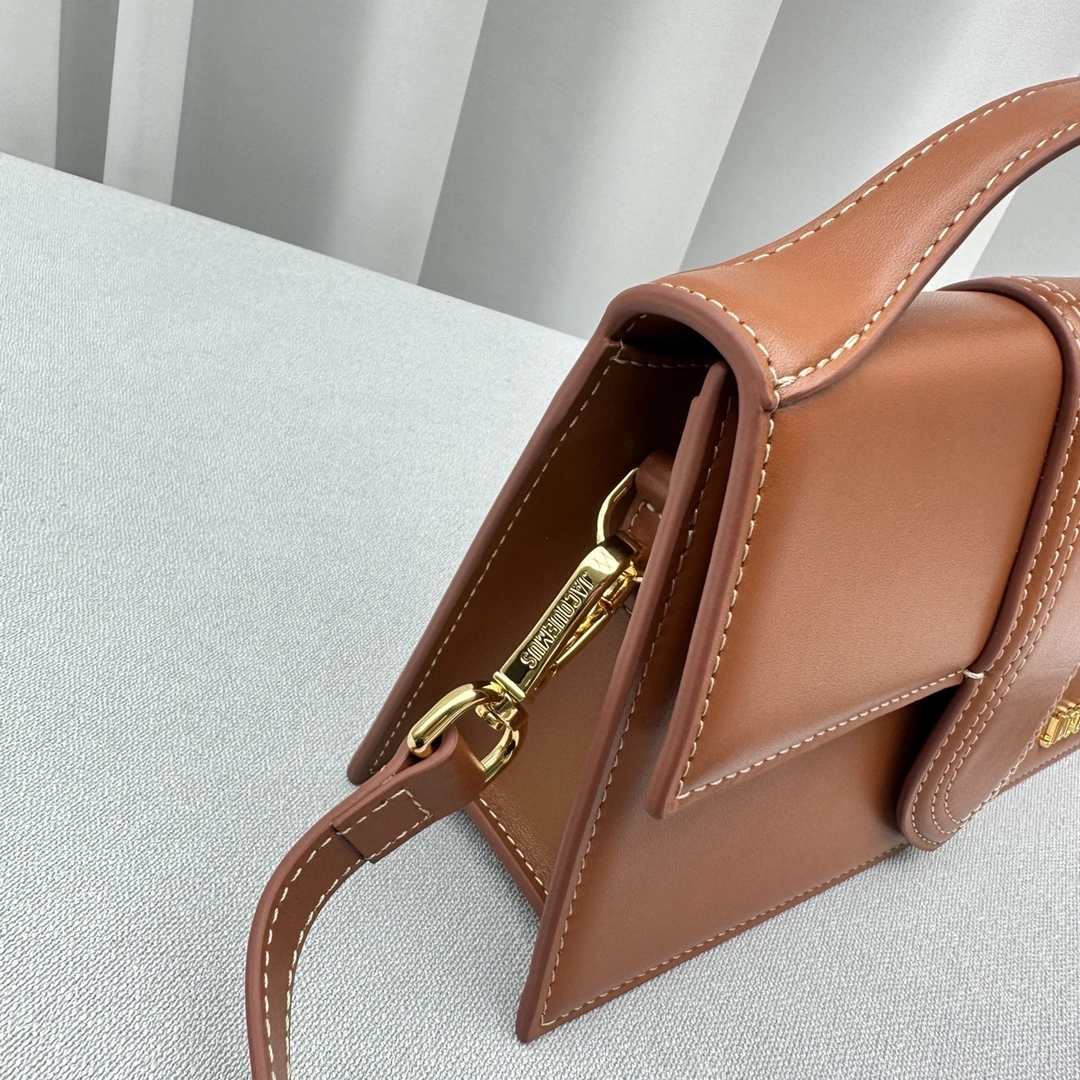 Jacquemus Satchel Bags Original 69600