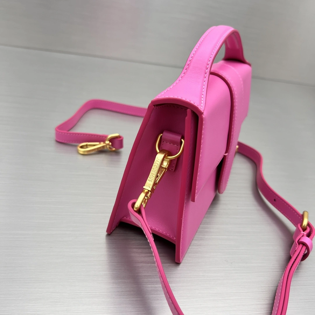 Jacquemus Satchel Bags Timeless 69598